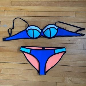 COPY - triangl bikini top - SIZE SMALL TOP